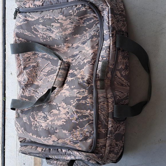 Mercury Tactical Gear Multicam Military 33” Monster Wheeled Deployment Bag - Picture 4 of 9